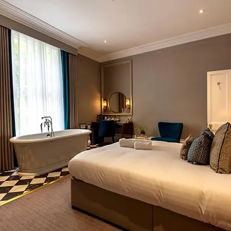 Edgbaston House 4* Birmingham