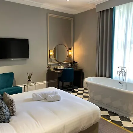 Edgbaston House 4* Birmingham