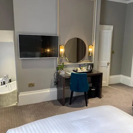 Edgbaston House 4* Birmingham